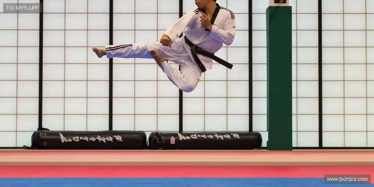 🏆 收藏热爱，把冠军荣耀穿在身上！🎁